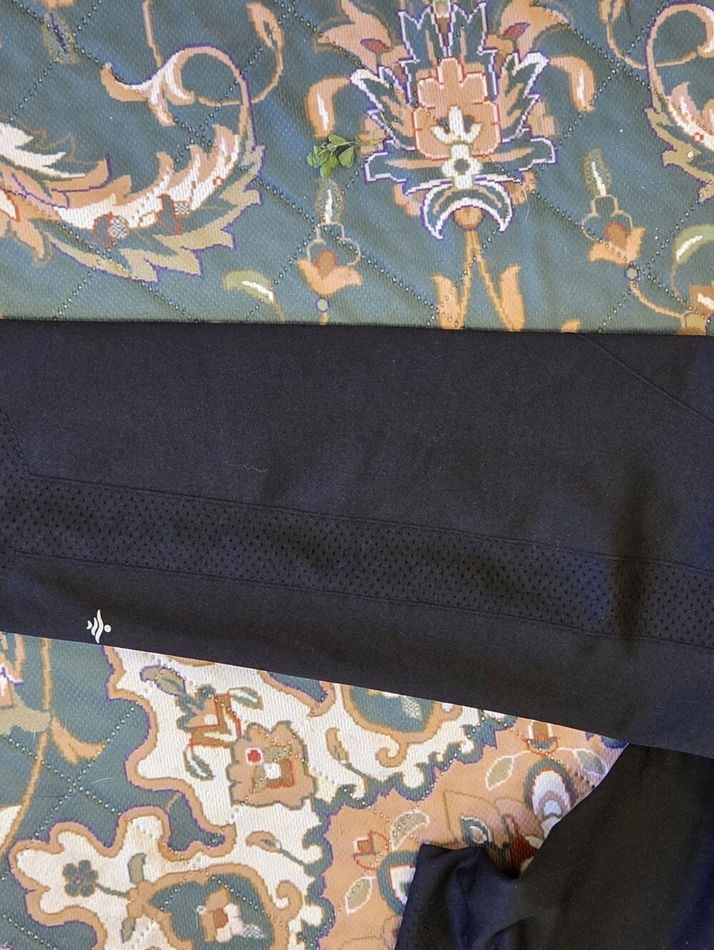 Halara black large compression butt lifting butt scrunch pin dot leggings NWOT - Picture 8 of 10